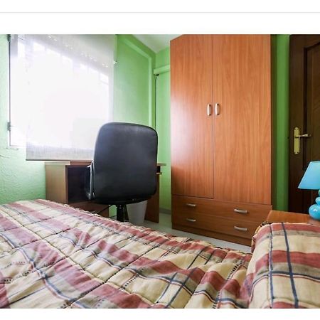 Piso Con Buena Red Wiffi Fibra Optica Alquiler De Habitaciones 塞维利亚 外观 照片