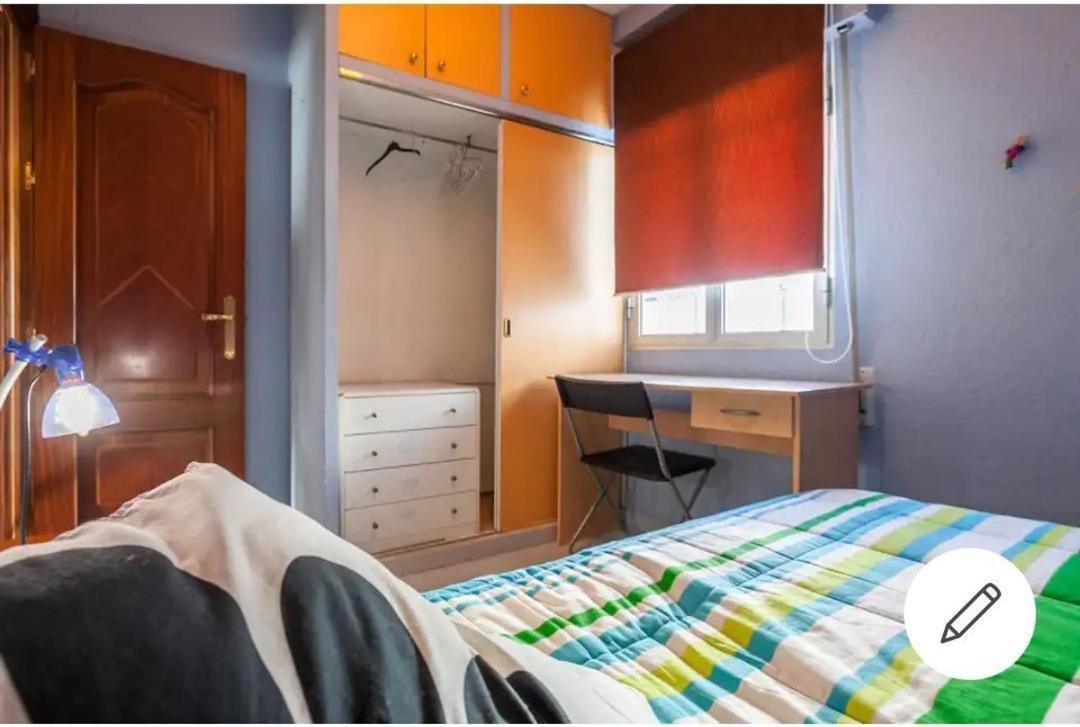 Piso Con Buena Red Wiffi Fibra Optica Alquiler De Habitaciones 塞维利亚 外观 照片
