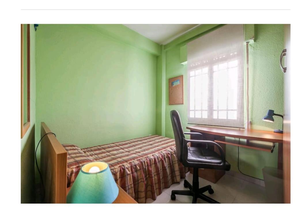 Piso Con Buena Red Wiffi Fibra Optica Alquiler De Habitaciones 塞维利亚 外观 照片